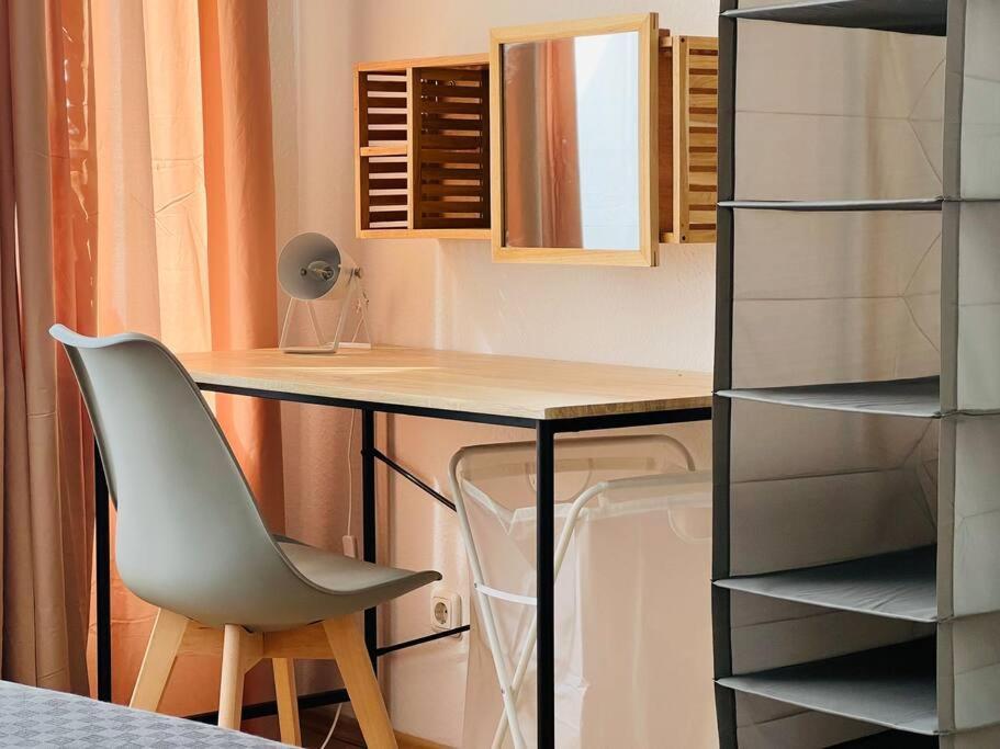 Zentrales Grosszuegiges Apartment Mit Dachterrasse! ボーフム エクステリア 写真