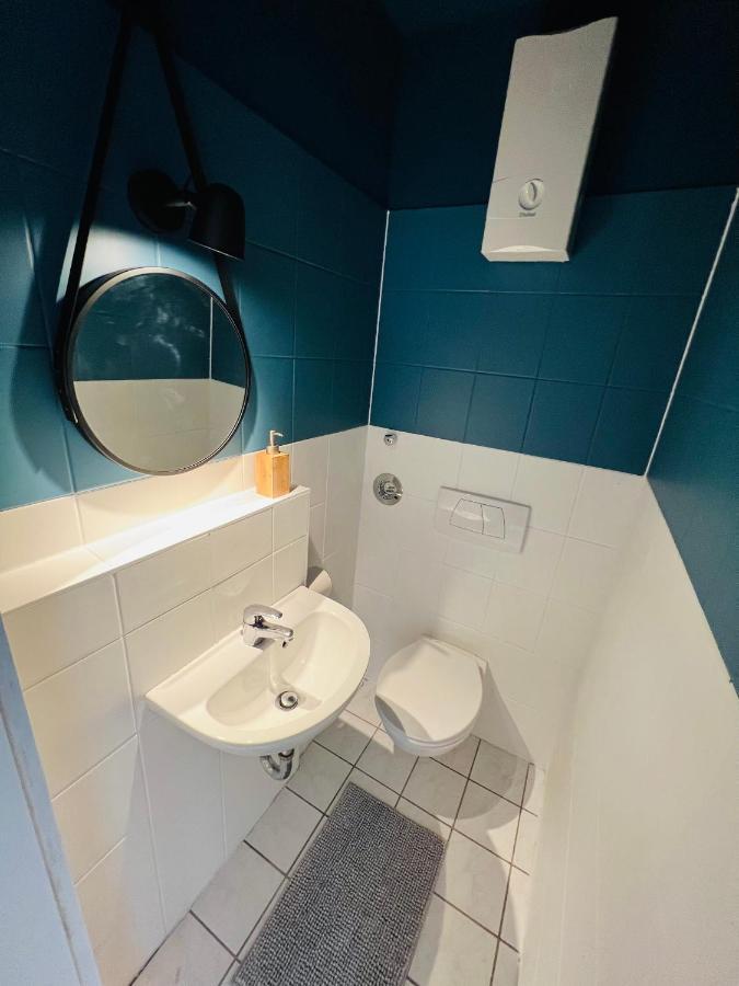 Zentrales Grosszuegiges Apartment Mit Dachterrasse! ボーフム エクステリア 写真